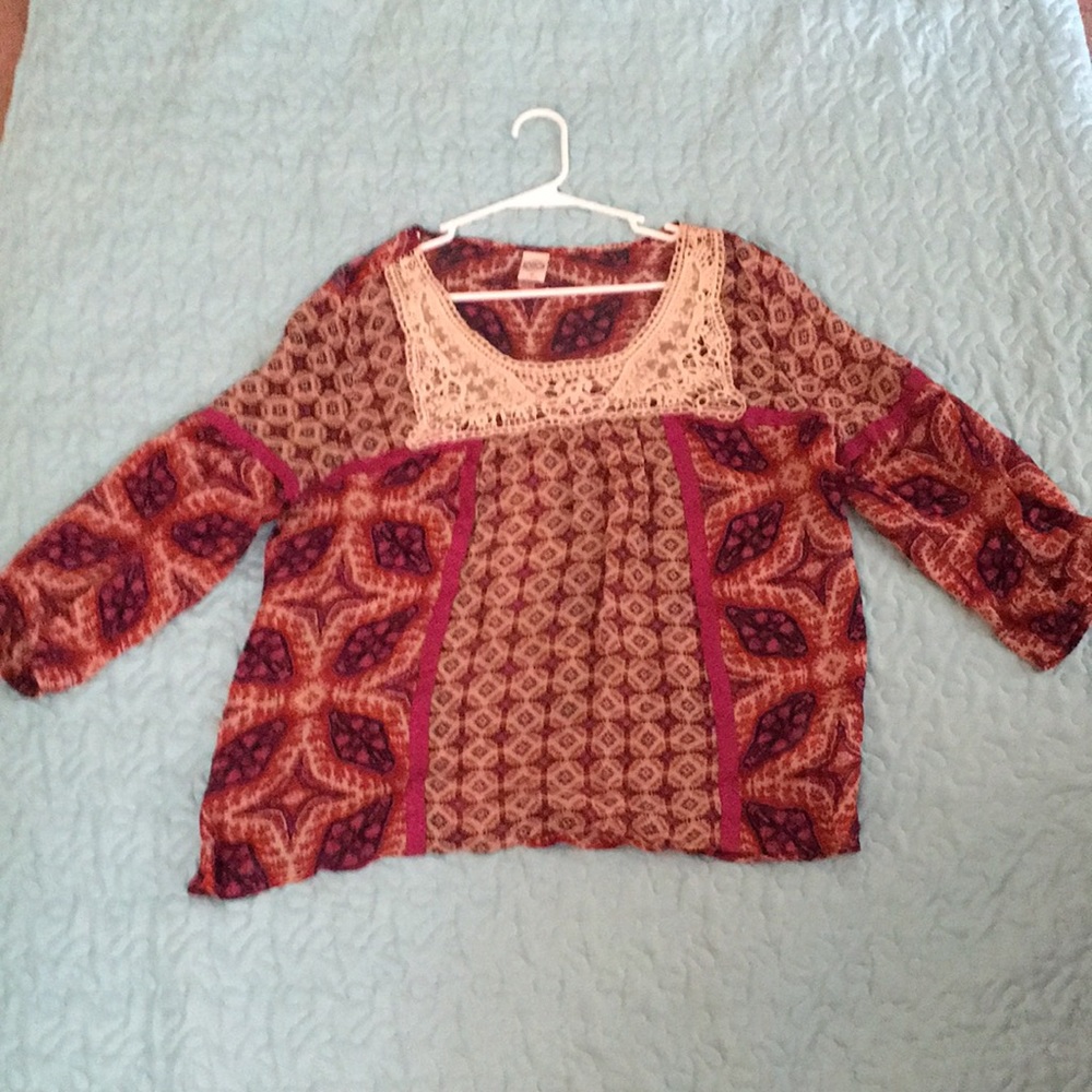 Bila women’s size medium long sleeve blouse